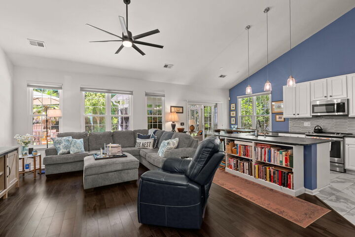 Property Photo:  124 Oakbluff Road  SC 29485 