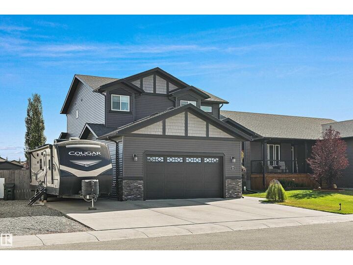 Property Photo: 9 Viceroy Cr AB T4H 0C4