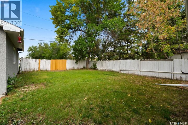 Photo de la propriété: 36 Cowburn Crescent SK S4S 4T3
