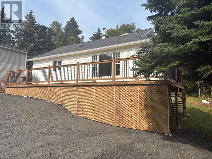Property Photo:  8 Elizabeth Street  NL A0G 3A0 