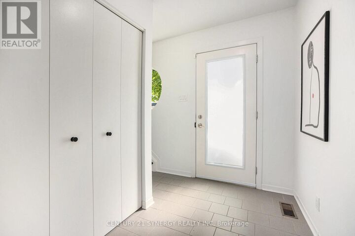Property Photo:  1137 Gladstone Avenue  ON K1Y 3H4 