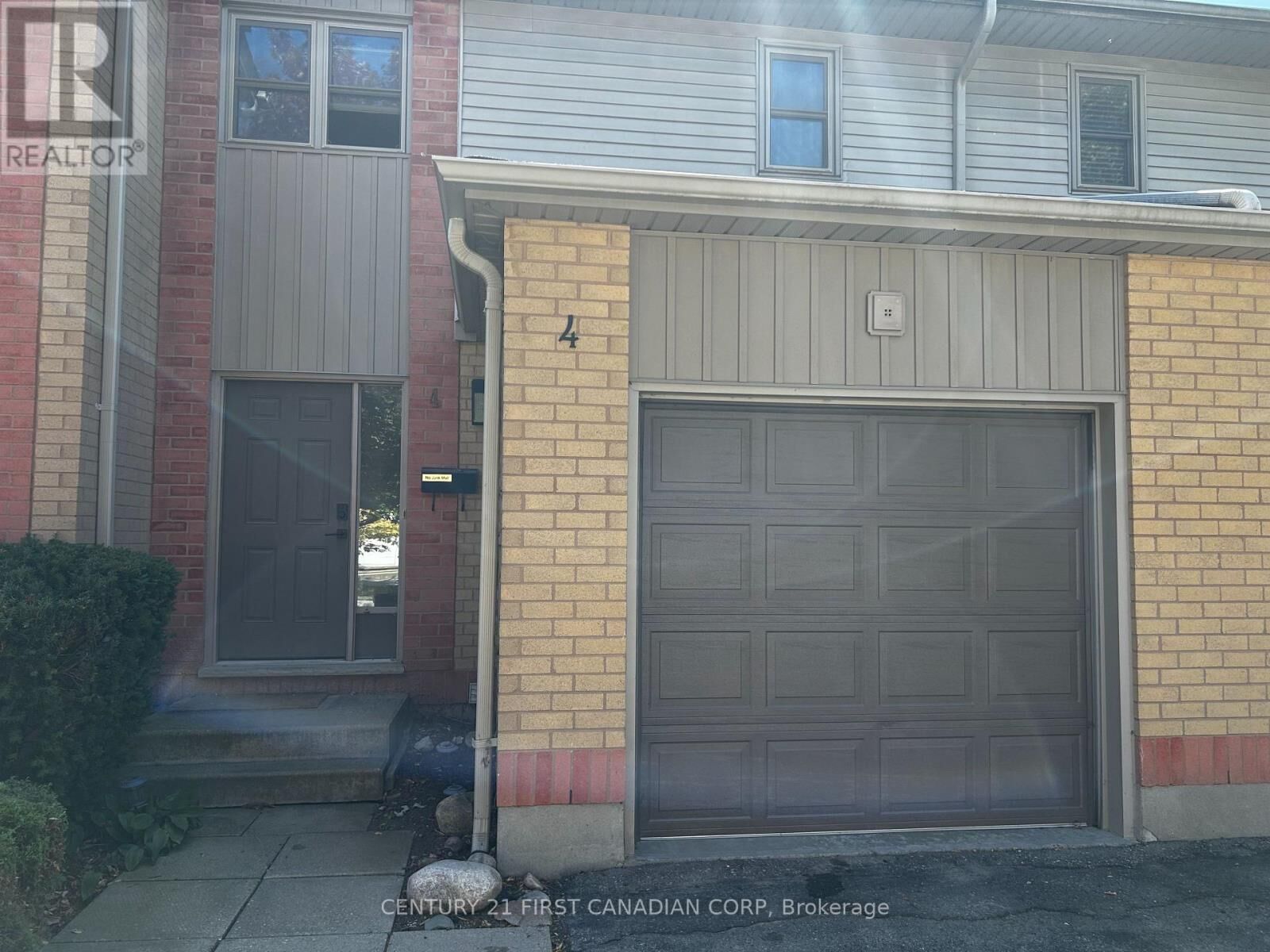 Property Photo:  1199 Hamilton Road 4  ON N5W 5Z9 