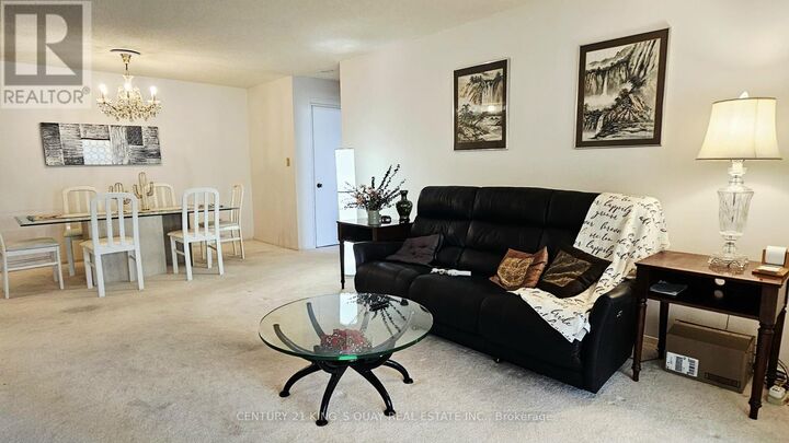 Property Photo:  225 Bamburgh Circle 1808  ON M1W 3X9 