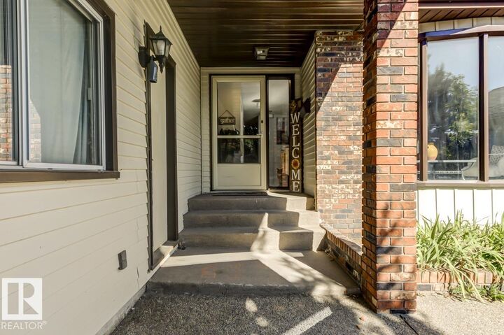 Property Photo:  669 Village Drive  AB T8A 4N2 