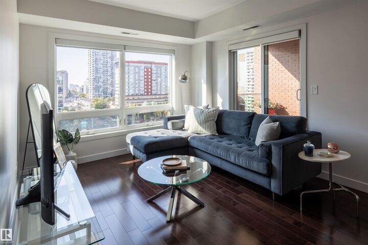 10055 118 Street NW 905  Edmonton AB T5K 0C1 photo