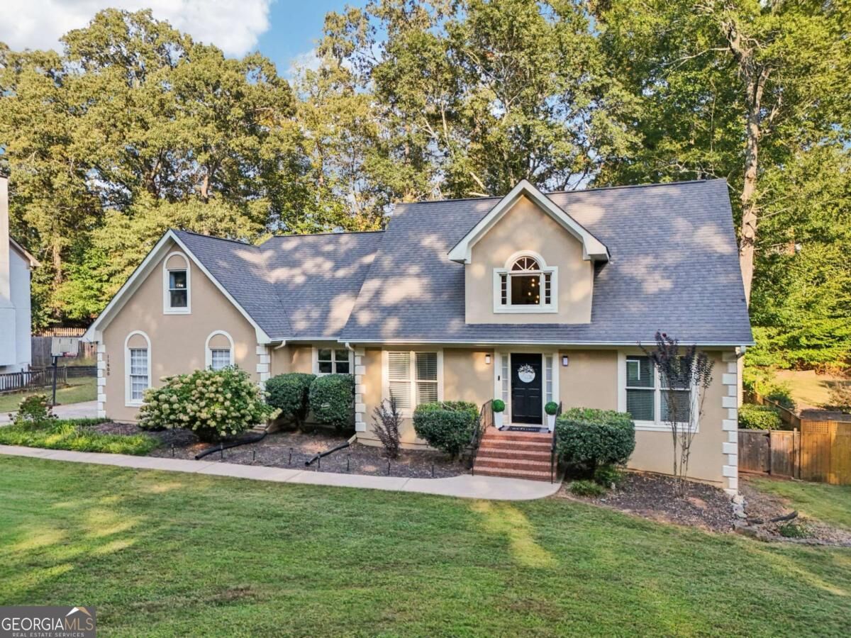 Property Photo: 11900 N Hickory Trace GA 30004