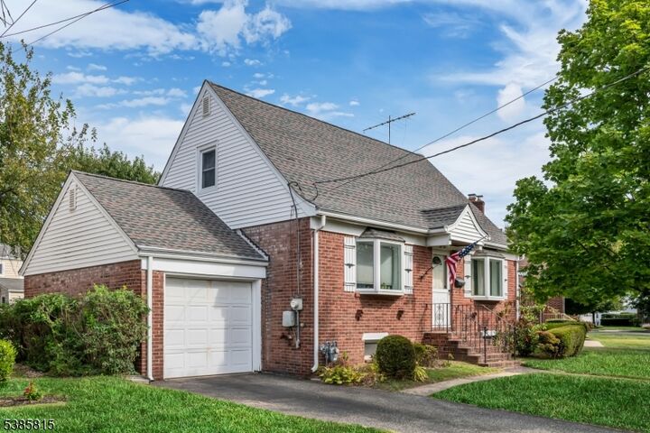 Property Photo:  27 Urban Pl  NJ 07410 
