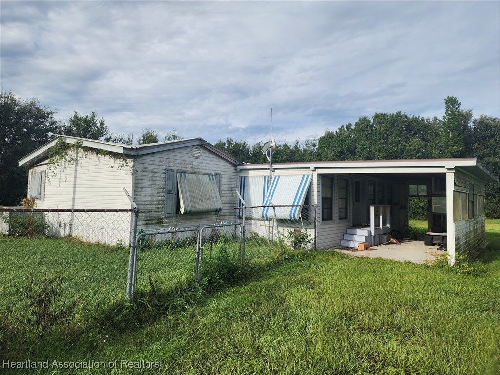 Property Photo:  419 Bethea Lane  FL 33875 