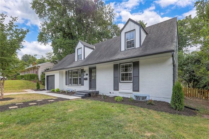 Property Photo:  3813 NE 50th Street  MO 64119 