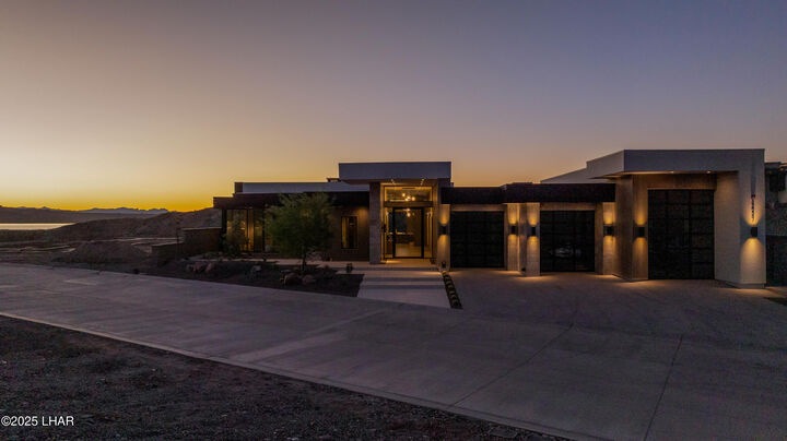 Property Photo: 2437 Wren Cove Way AZ 86406