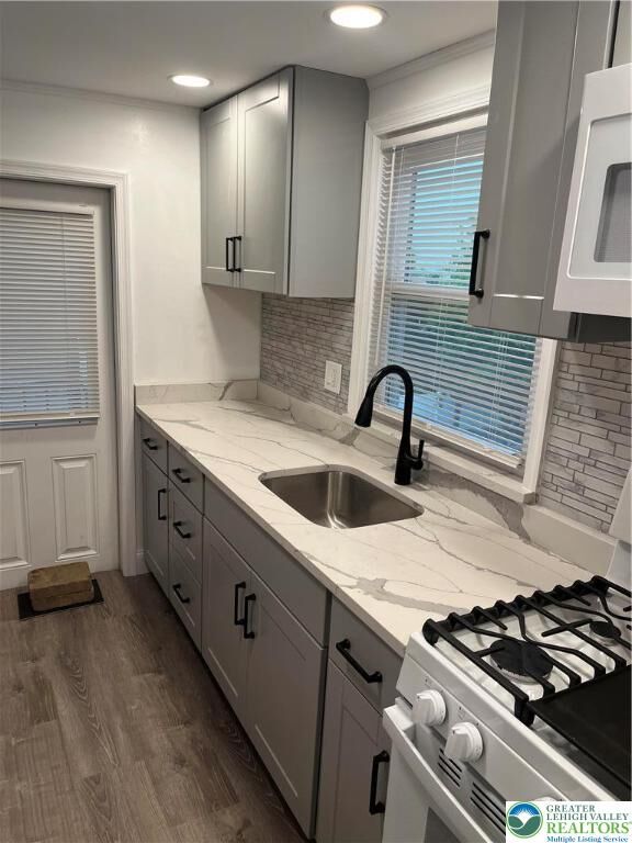 Property Photo: 1462 Main Street 2 PA 18018