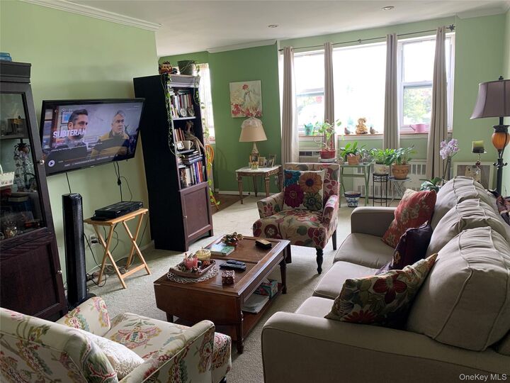Property Photo:  377 N Broadway 717  NY 10701 