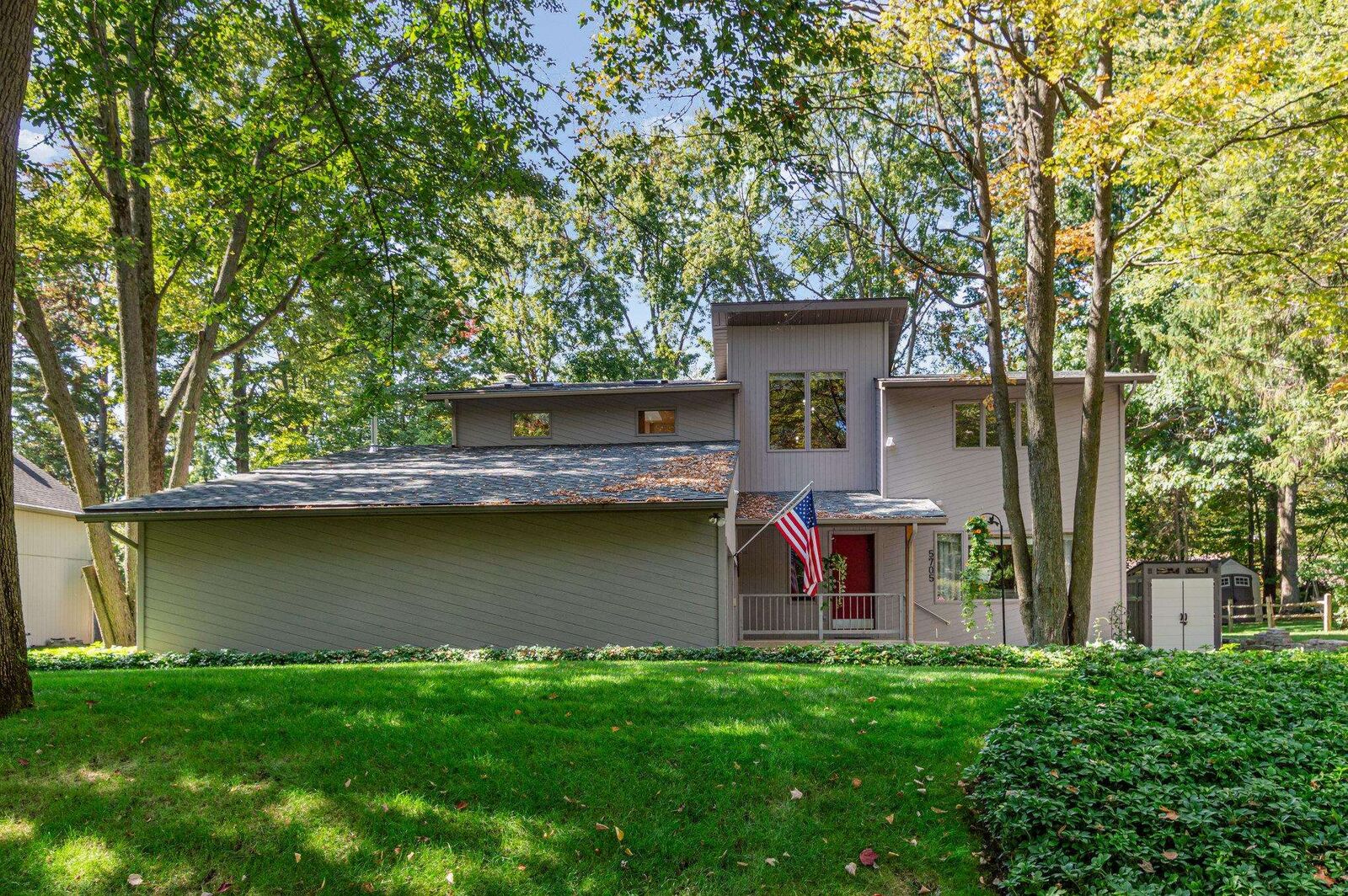 Property Photo:  5705 Lantern  MI 48642 