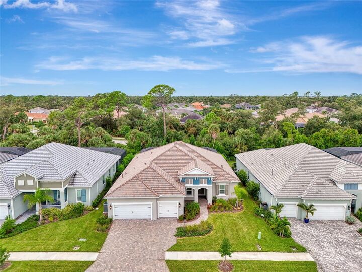 Property Photo: 21353 Holmes Circle FL 34293