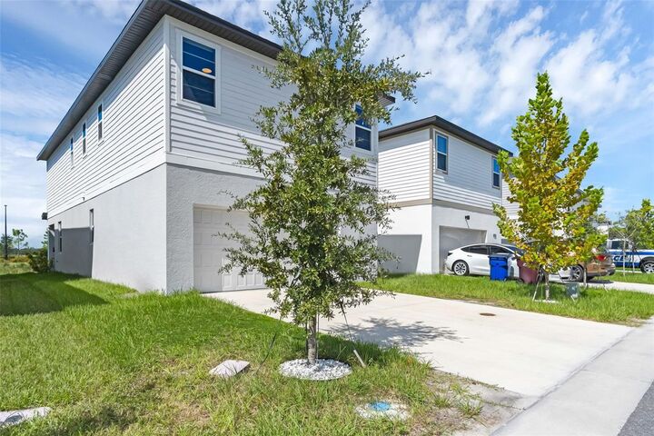 Property Photo: 4929 Cross Prairie Parkway FL 34772