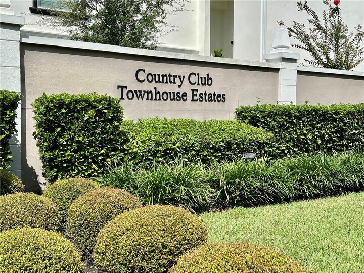 Property Photo: 925 Ashington Place 3 FL 32804