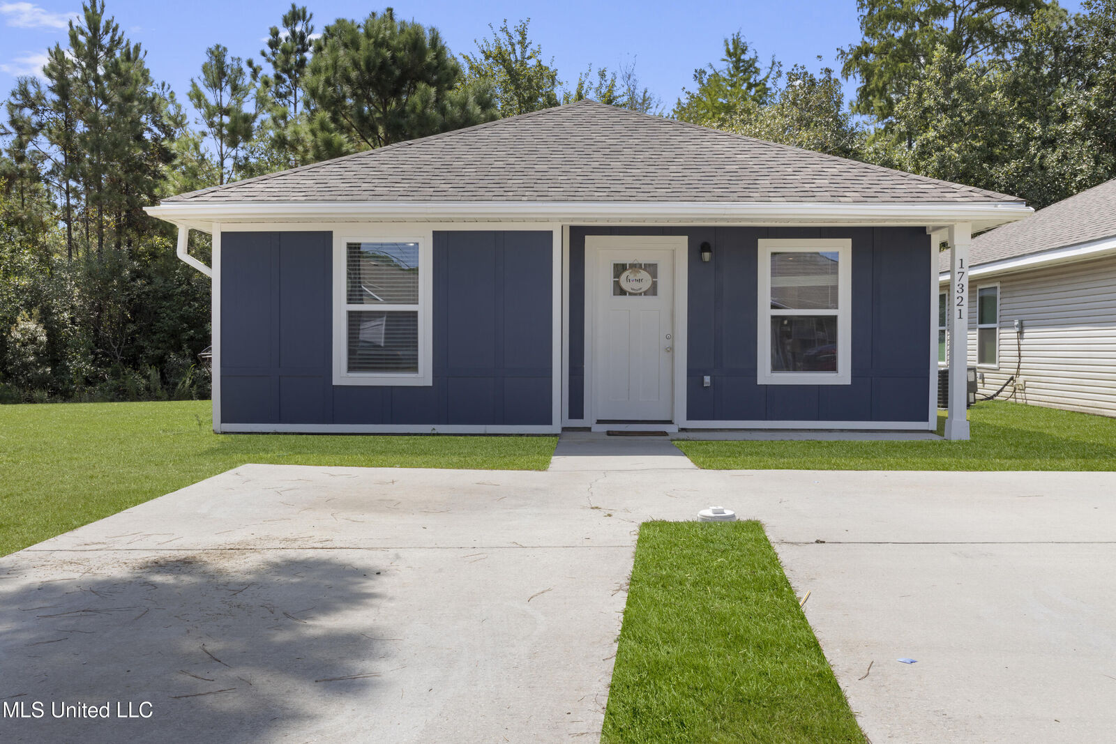 Property Photo:  17321 Avondale Circle  MS 39540 