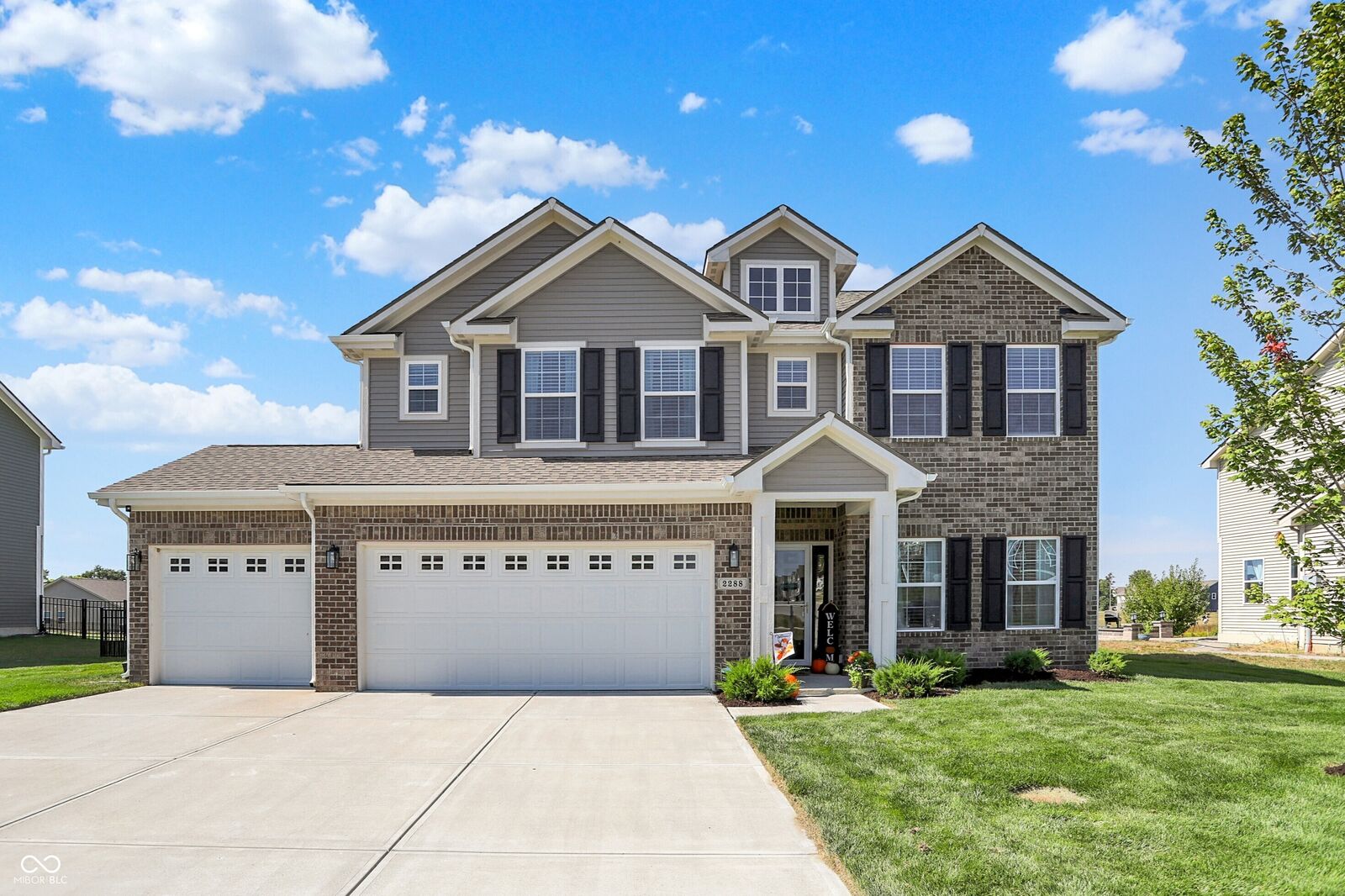 Property Photo:  2288 Shadow Trace Way  IN 46143 