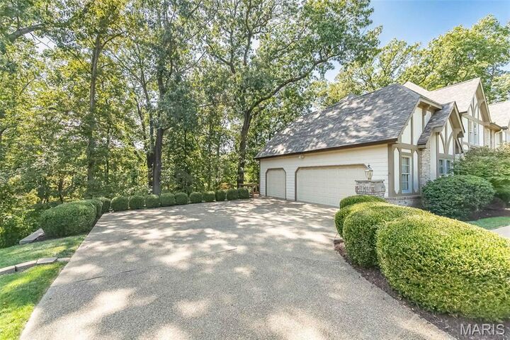 Property Photo:  1816 Parsonage Drive  MO 63005 