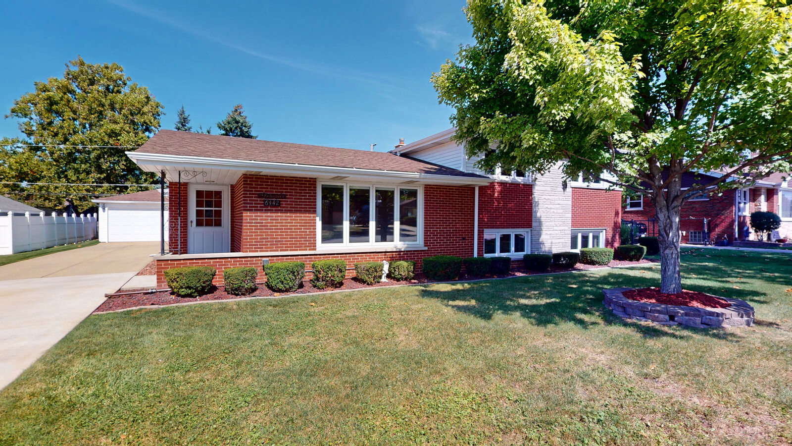 Property Photo: 6442 W 88th Street IL 60453