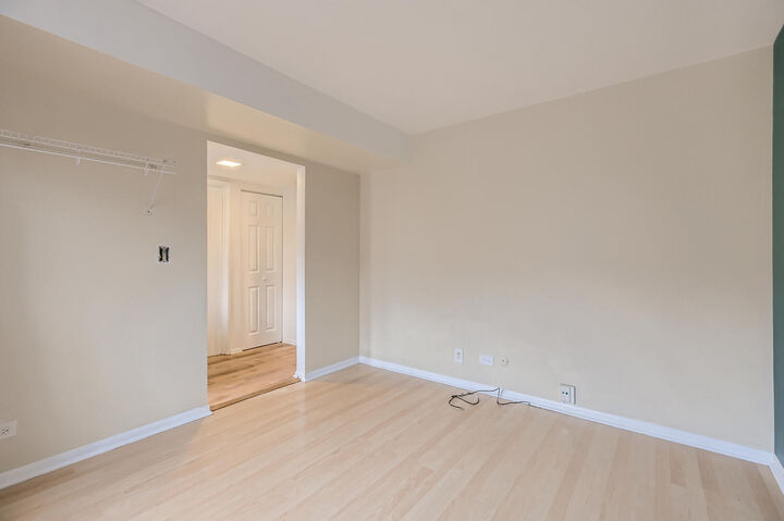 Property Photo:  409 Hazelwood Terrace  IL 60089 