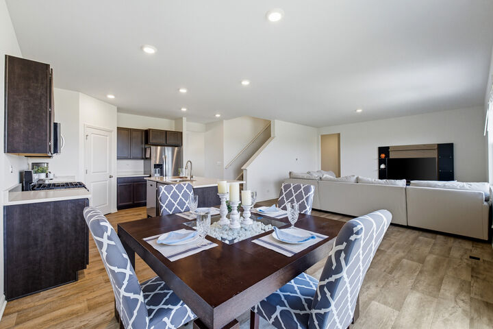 Property Photo:  1662 Hollow Tree Lane  IL 60140 