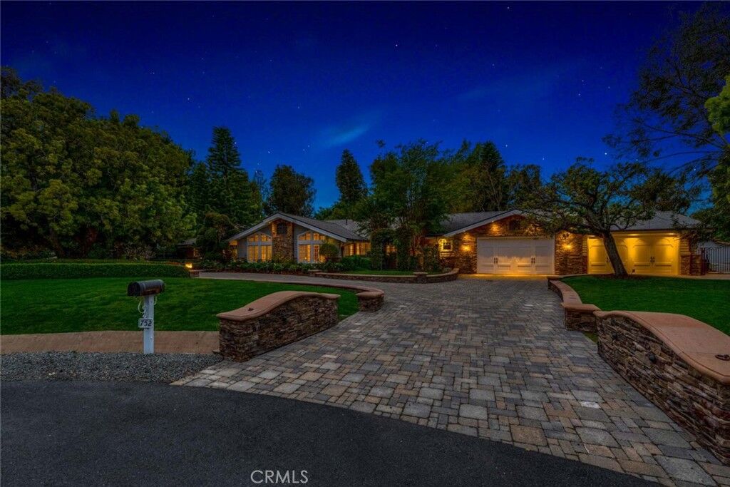 Property Photo: 752 N Creekview Drive CA 92869