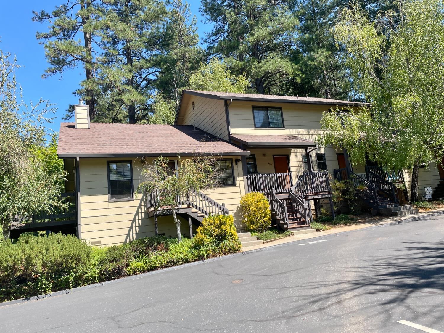 Property Photo: 307 Gracie Rd Road CA 95959