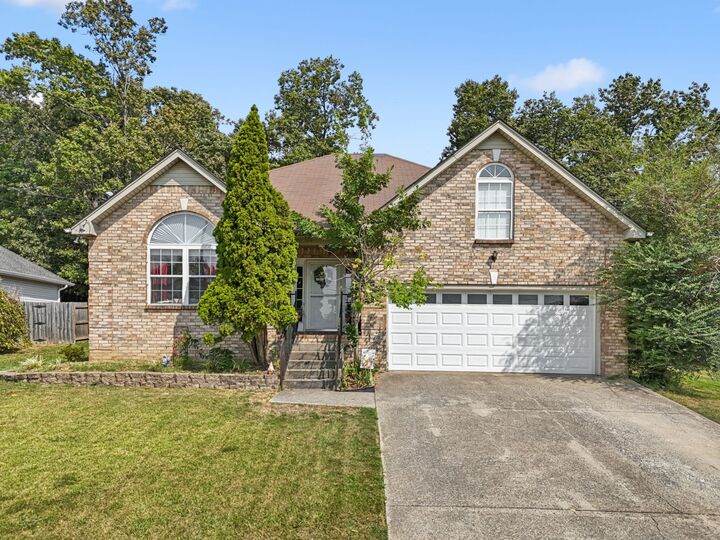 Property Photo:  2129 Academy Way  TN 37086 
