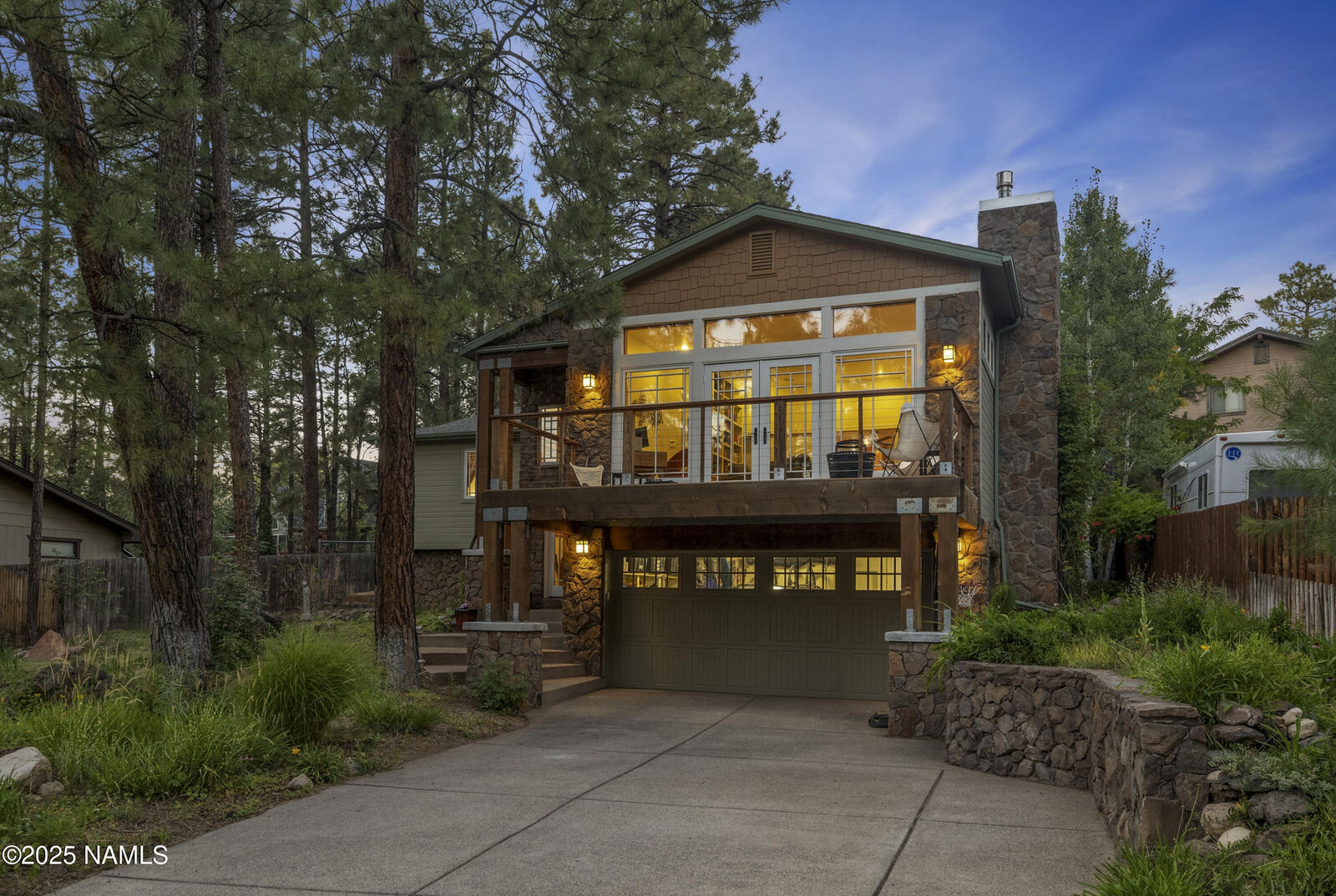 Property Photo:  1500 E Everest Drive  AZ 86004 