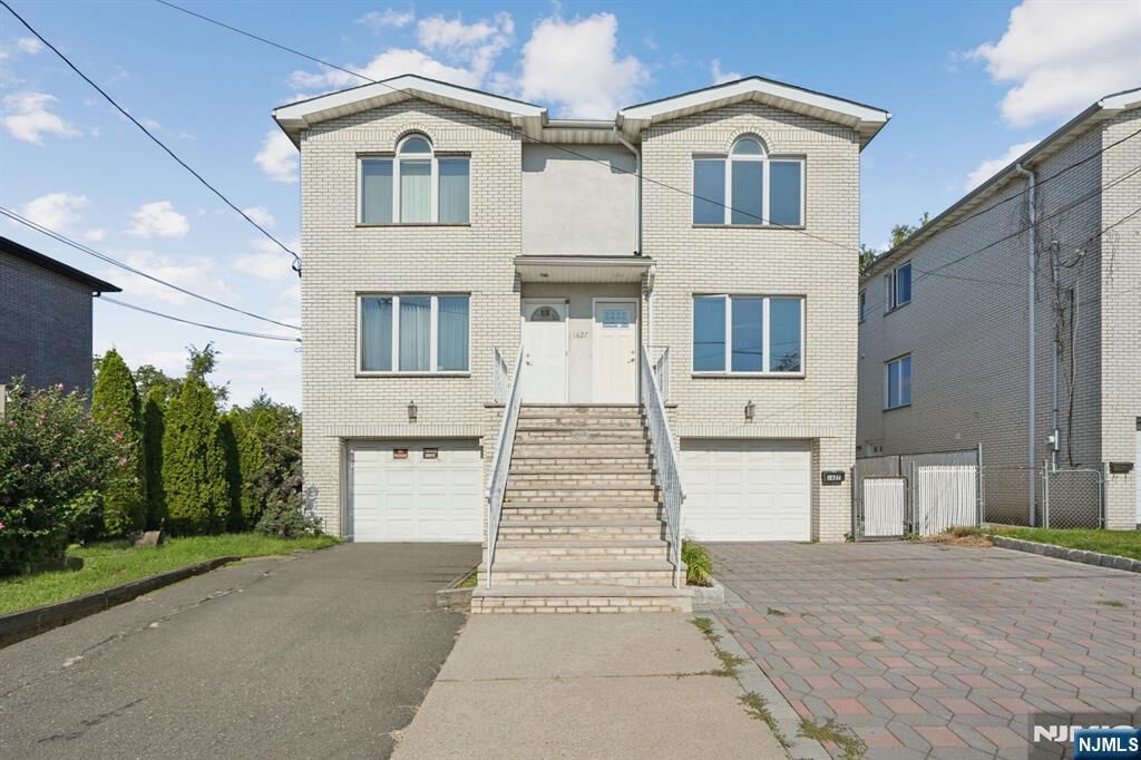 Property Photo:  1627 Ponsi Street B  NJ 07024 
