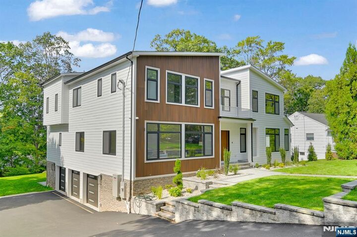 Property Photo:  55 Troy Drive  NJ 07078 