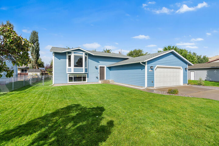 Property Photo: 5590 Nightingale Lane MT 59847