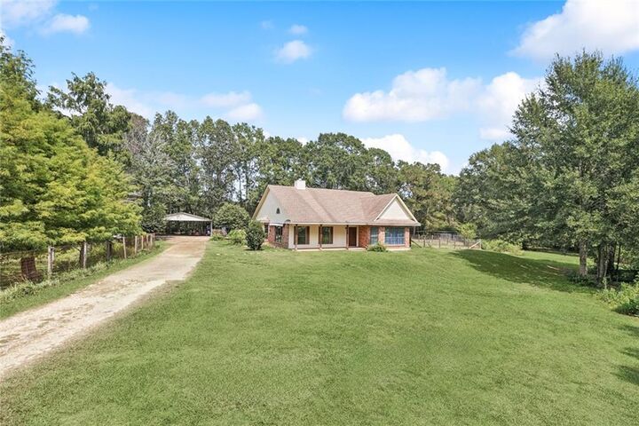 Property Photo:  345 Village Farms Road  LA 70437 
