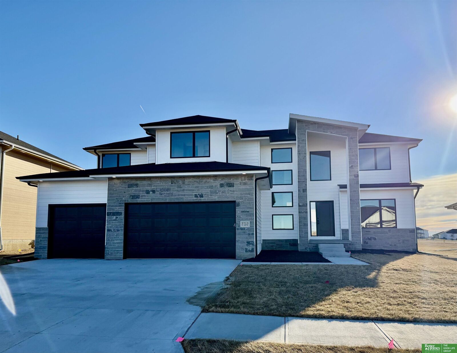 Property Photo:  5713 N 198th Street  NE 68022 