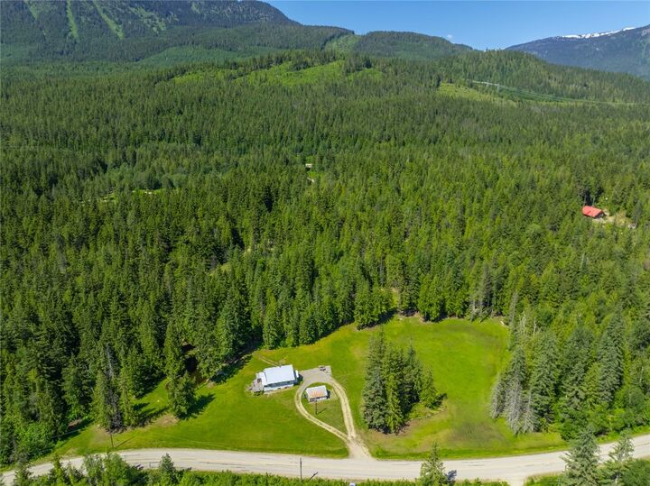 1734 Mt Begbie Road  Revelstoke BC V0E 2S0 photo