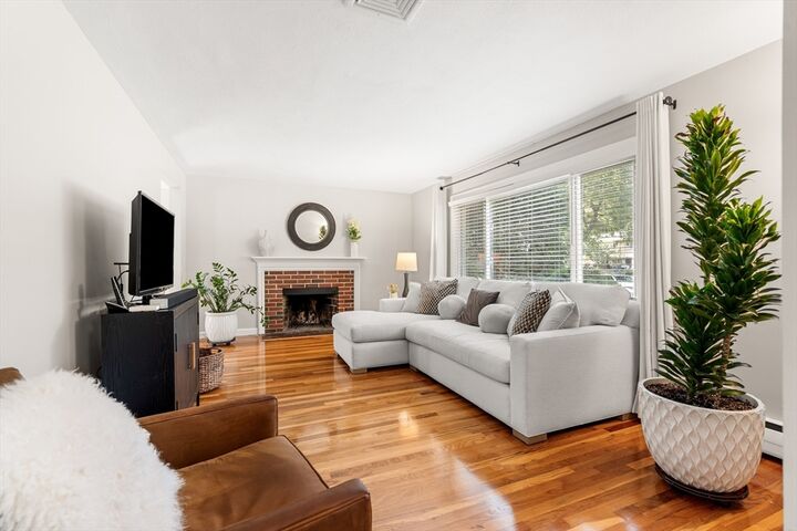 Property Photo:  15 Greeley Circle  MA 02474 
