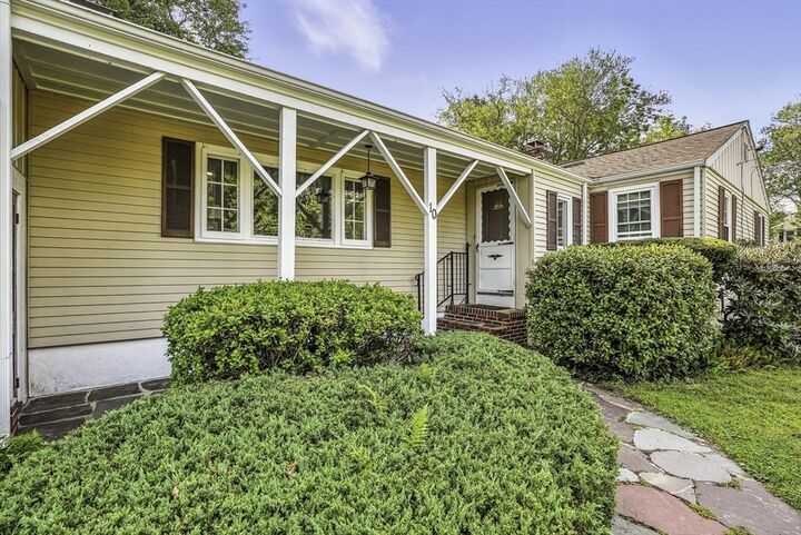 Property Photo:  10 Millwood Circle  MA 01701 