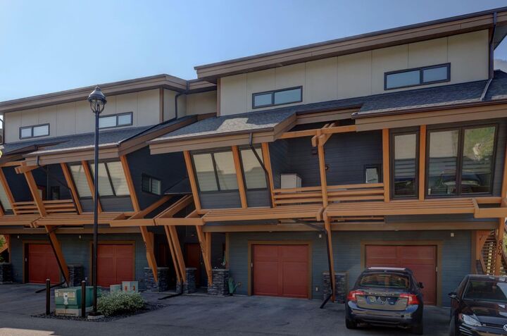 Photo de la propriété:  105 Stewart Creek Rise 803  AB T1W 0J5 