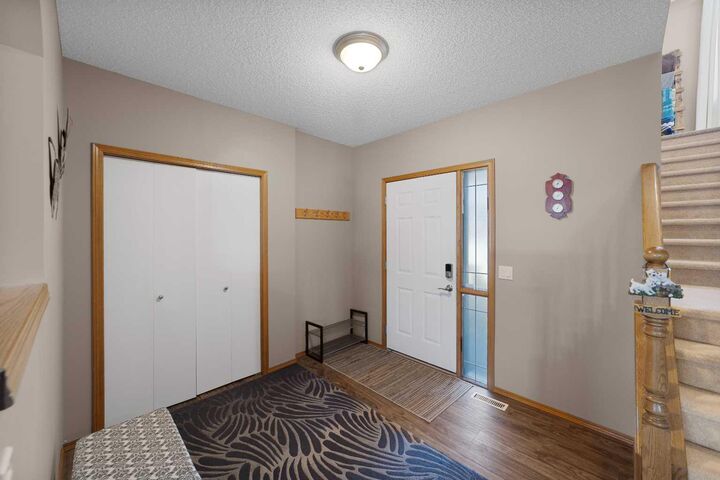 Property Photo: 424 Stonegate Road NW AB T4B 2Z9