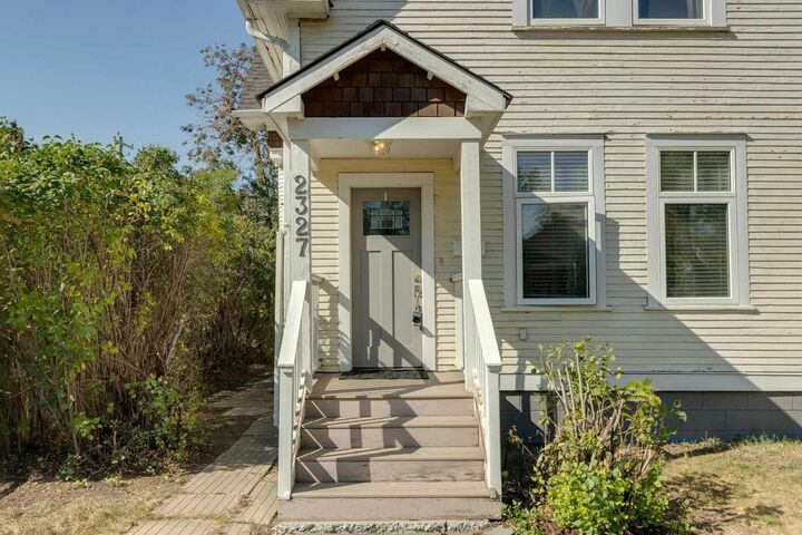 Property Photo:  2327 15A Street SE  AB T2G 3N3 