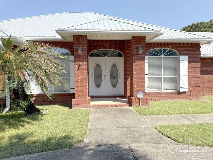Property Photo:  6844 Perch St  FL 32566 