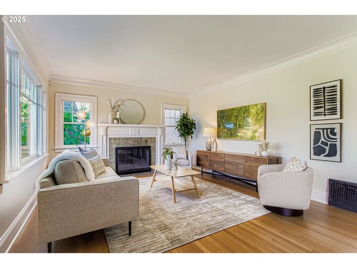 Property Photo:  3424 NE Fremont St  OR 97212 