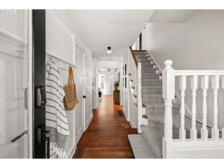Property Photo:  6414 NE 38th Ave  OR 97211 