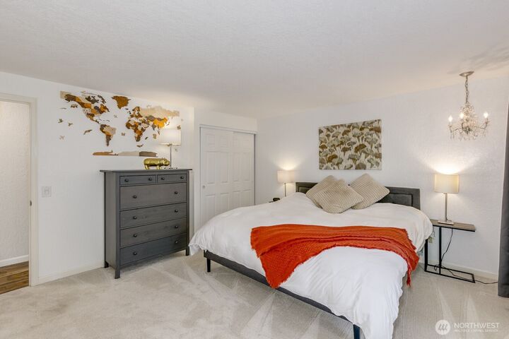 Property Photo:  14124  60th Avenue W  WA 98026 