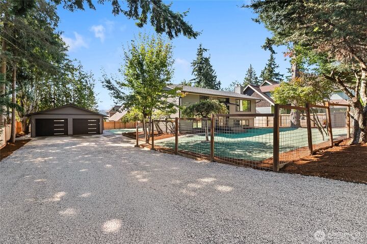 Property Photo:  4020  Academy Street  WA 98226 