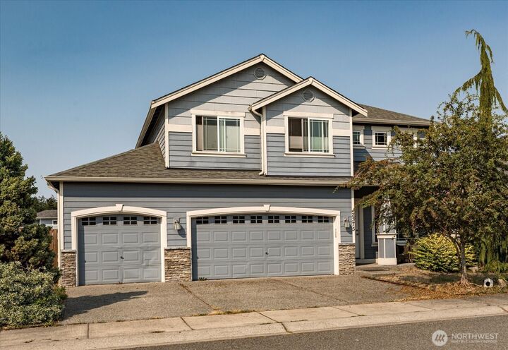 Property Photo:  2375 SW Navigator Loop  WA 98277 