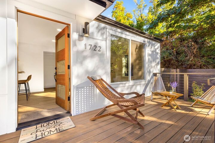 Property Photo: 1722 Martin Luther King Jr Way WA 98122
