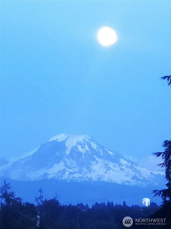 Property Photo:  20204  9th Avenue S  WA 98198 