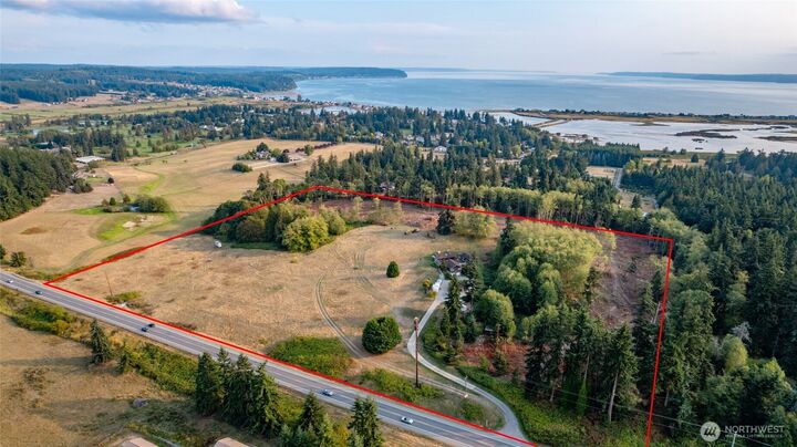 Property Photo: 16421 State Route 525 WA 98260